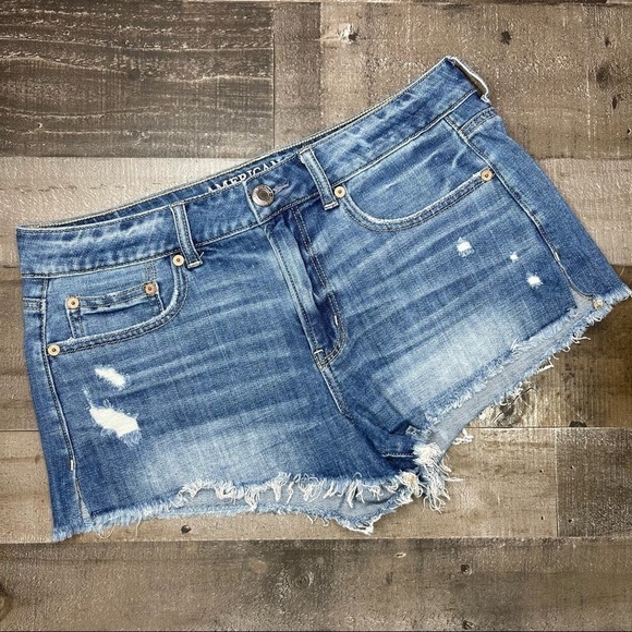 American Eagle Distressed Tomgirl Shortie size 6 - Picture 14 of 14